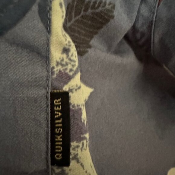 3 Quicksilver short sleeve size L - Picture 5 of 12